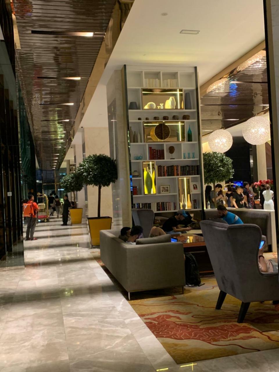 Queens Service Suites At Platinum Klcc 쿠알라룸푸르 외부 사진
