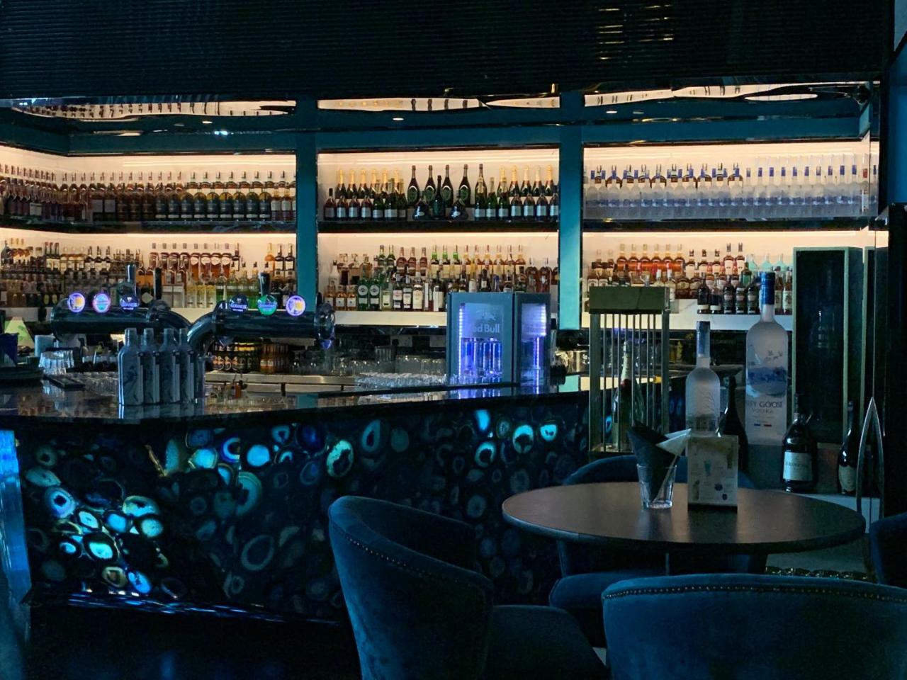 Queens Service Suites At Platinum Klcc 쿠알라룸푸르 외부 사진