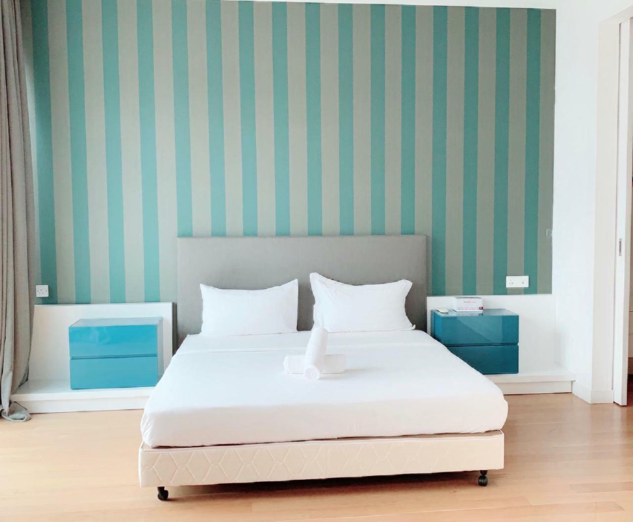 Queens Service Suites At Platinum Klcc 쿠알라룸푸르 외부 사진