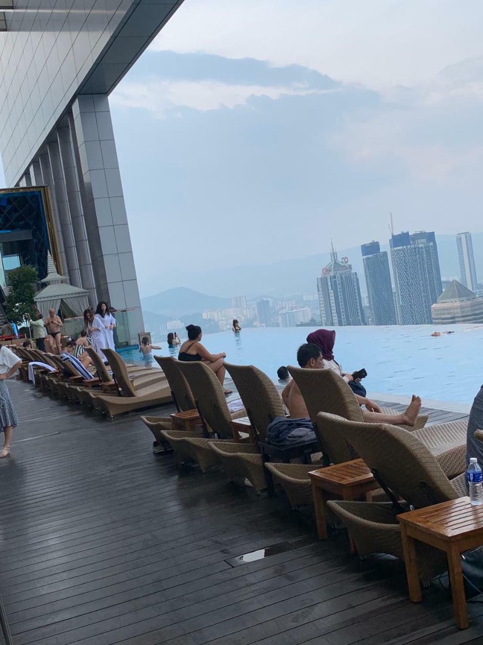 Queens Service Suites At Platinum Klcc 쿠알라룸푸르 외부 사진