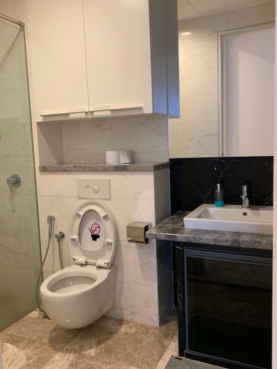 Queens Service Suites At Platinum Klcc 쿠알라룸푸르 외부 사진