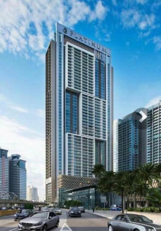 Queens Service Suites At Platinum Klcc 쿠알라룸푸르 외부 사진